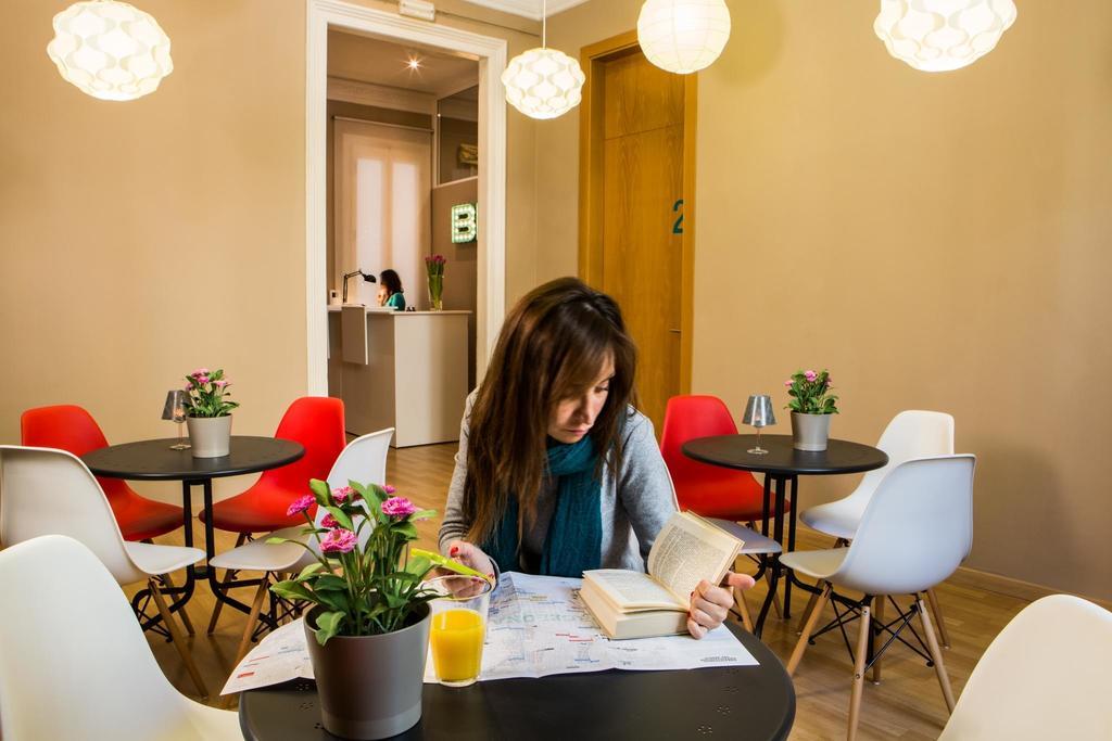 Born Barcelona Hostel (Adults Only) Emberek fotó